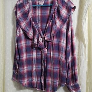 Mossimo flannel top w ruffle collar. Size xL